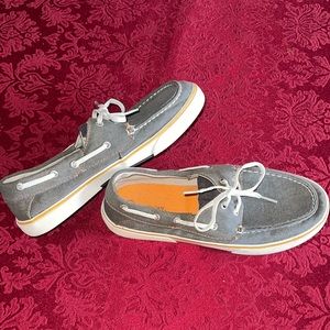 Cherokee Slip-On loafers, Men’s 6. Worn once